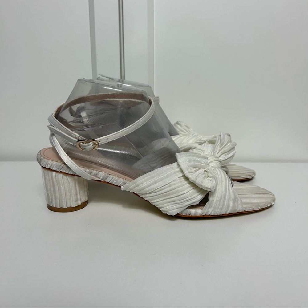 Mucccute bride white ankle strap heels